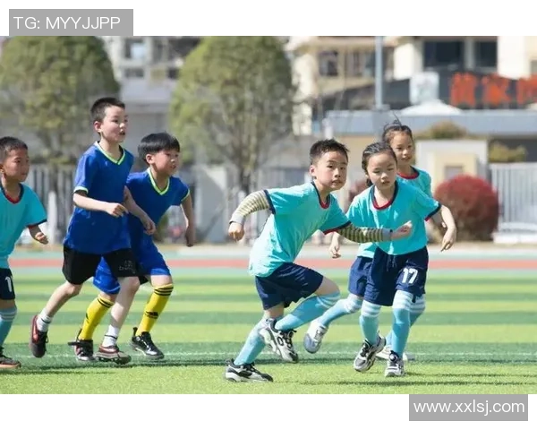 假装踢足球的乐趣与挑战探索虚拟运动的无限可能性